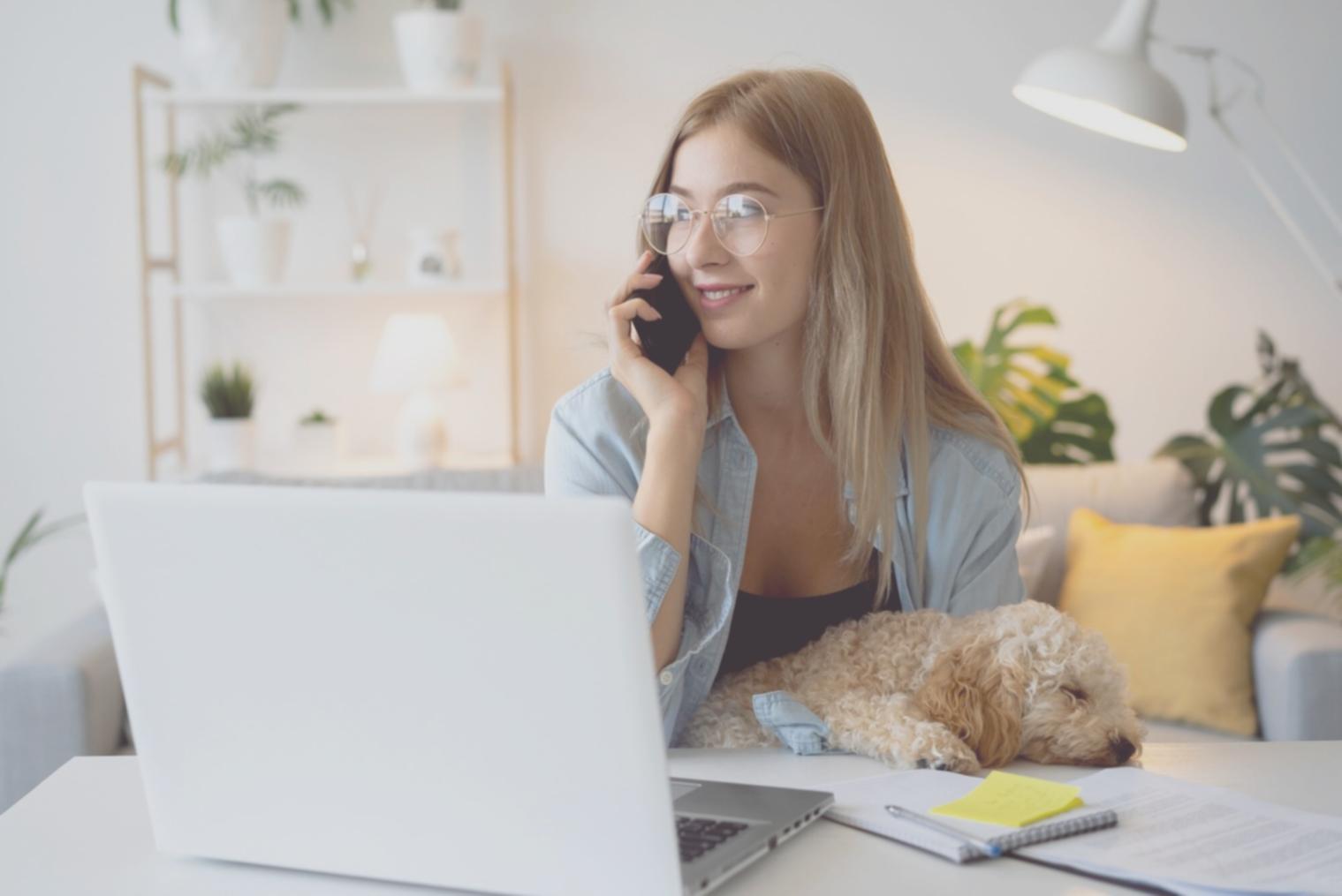 Bureau bulavinoreva à Nîmes, espace de travail moderne dédié au reporting financier